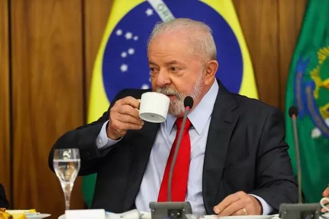 As Forças Armadas não são poder moderador como pensam que são