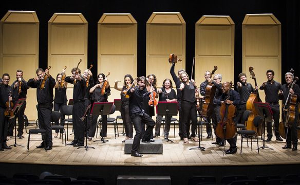 Orquestra SESIMINAS realiza concerto didático