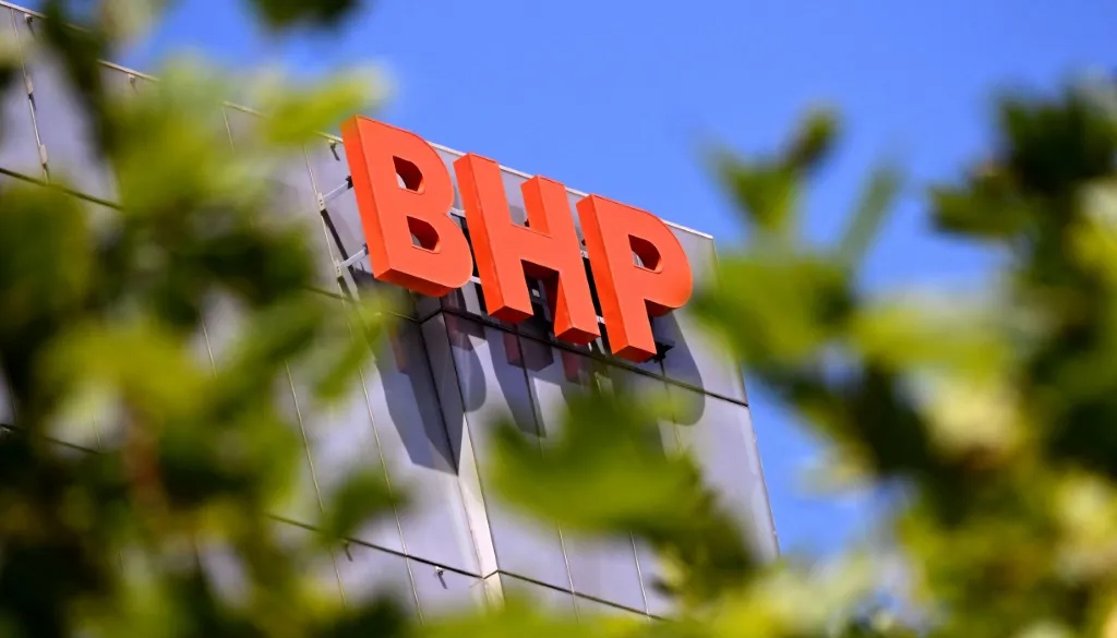 Justiça em Londres julga BHP Billiton no desastre de Mariana