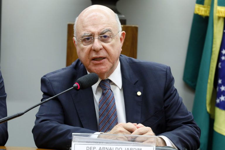 deputado Arnaldo Jardim