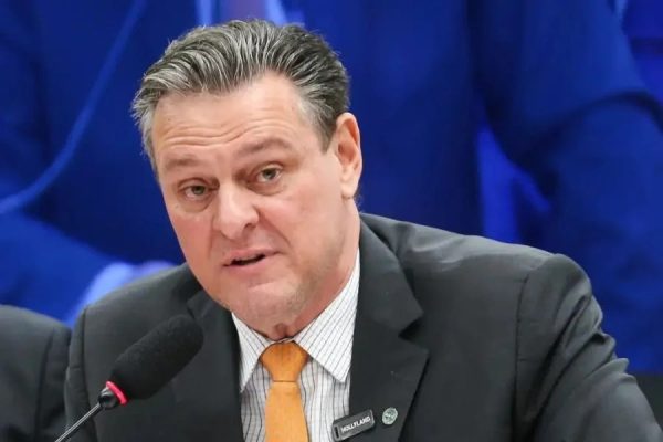 Carlos Fávaro