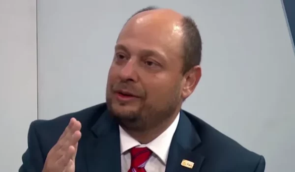 Gilberto Waller Júnior