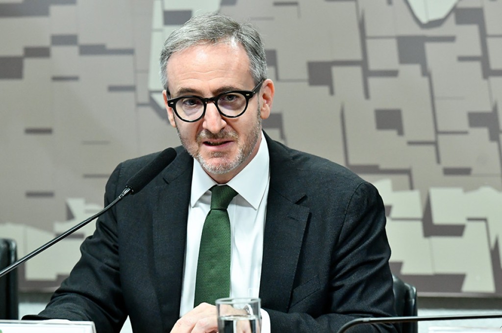 diplomata André Veras Guimarães