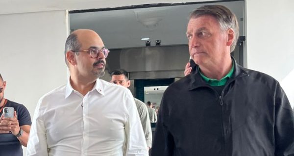 bolsonaro e mateus simoes em bh