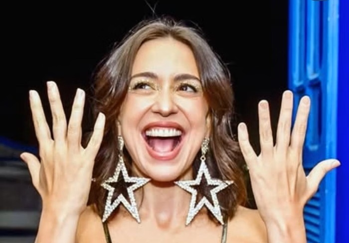 cantora e compositora potiguar Roberta Sá