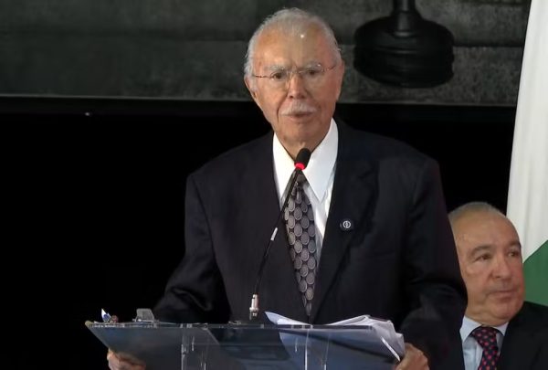 José Sarney