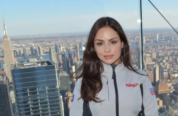 laysa astronauta