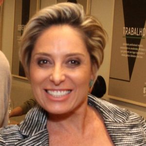 Renata Araújo