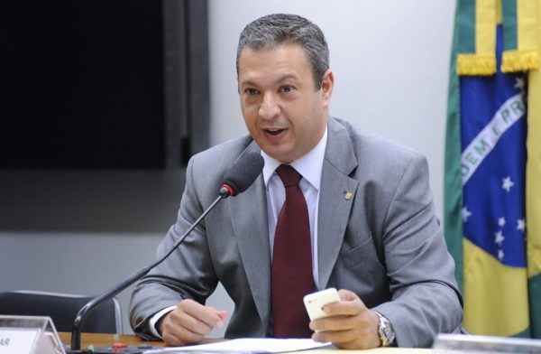 ex deputado federal Ricardo Izar