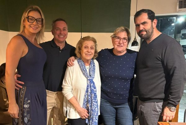 Daniela e Alvaro Guimaraes Eliana Alves Pereira Gloria e Marquinhos