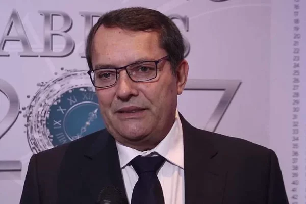 20200109095035785367e