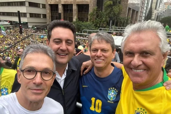 Governadores na Paulista