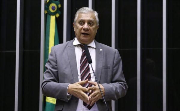 deputado José Airton Félix Cirilo, PT CE   Foto de Vinicius Loures   Câmara dos Deputados