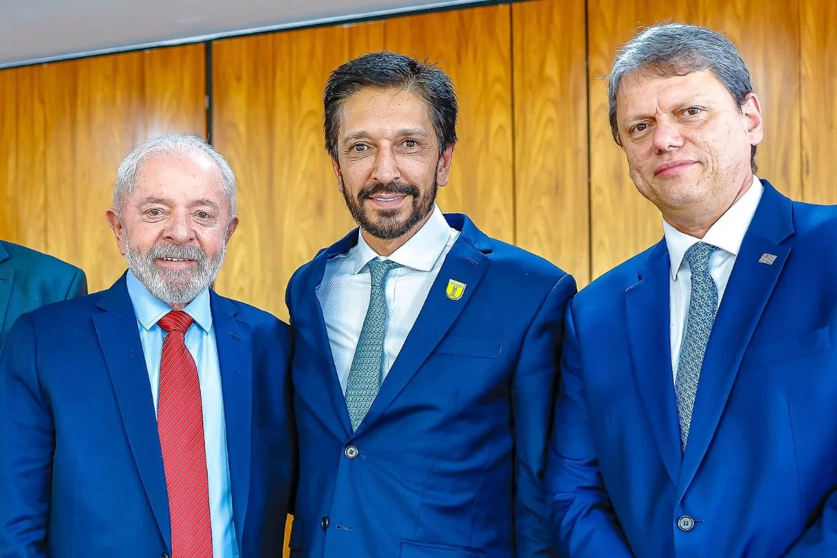 Lula, Ricardo Nunes e Tarcisio de Freitas (Foto: Ricardo Stuckert/ PR)