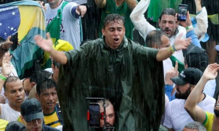 Nikolas (Foto: Sérgio Lima/ O Tempo)