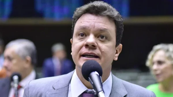 Odair Cunha (foto: Zeca Ribeiro/Câmara dos Deputados)