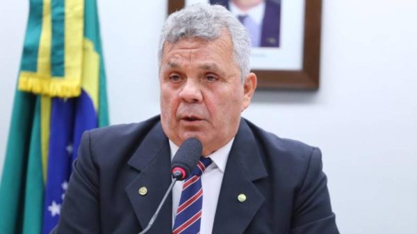 Alberto Fraga (foto: Vinicius Loures/Câmara dos Deputados)