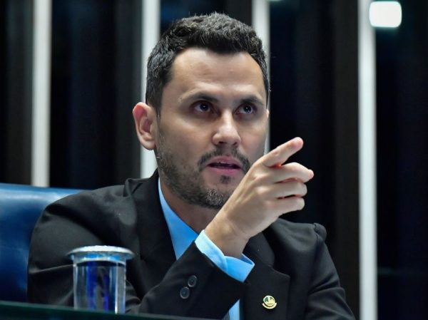 Cleitinho Azevedo (foto Waldemir Barreto/Agência Senado)