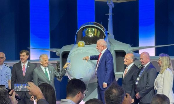 Lula e José Múcio Monteiro (foto Marcia Bessa/iG)