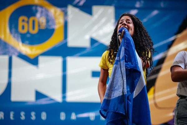 Bianca Borges (foto Divulgação/UNE/@vitolivr_)