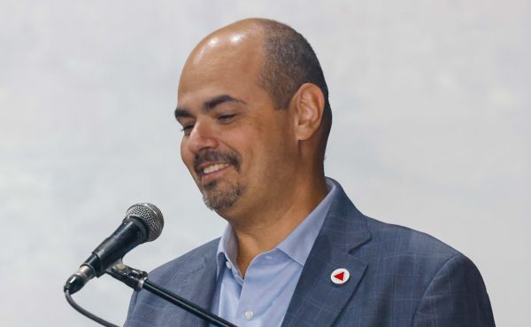 já tem candidato. Depois, mede conhecimento e rejeição de nomes como Mateus Simões (foto Dirceu Aurélio/imprensa MG)