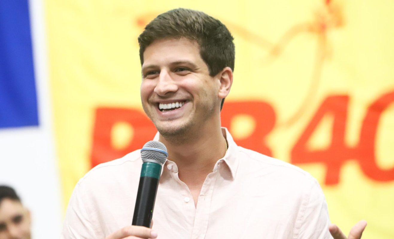 (João Campos (foto Rodolfo Loepert/PCR)