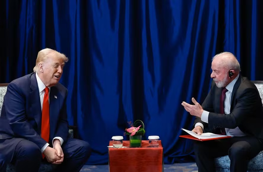 (Foto: Ricardo Stuckert / PR) - Lula e Trump na Malásia