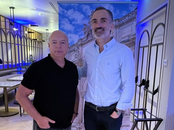 Sérgio Frade e Leandro Martinez, presidente da Chubb do Brasi