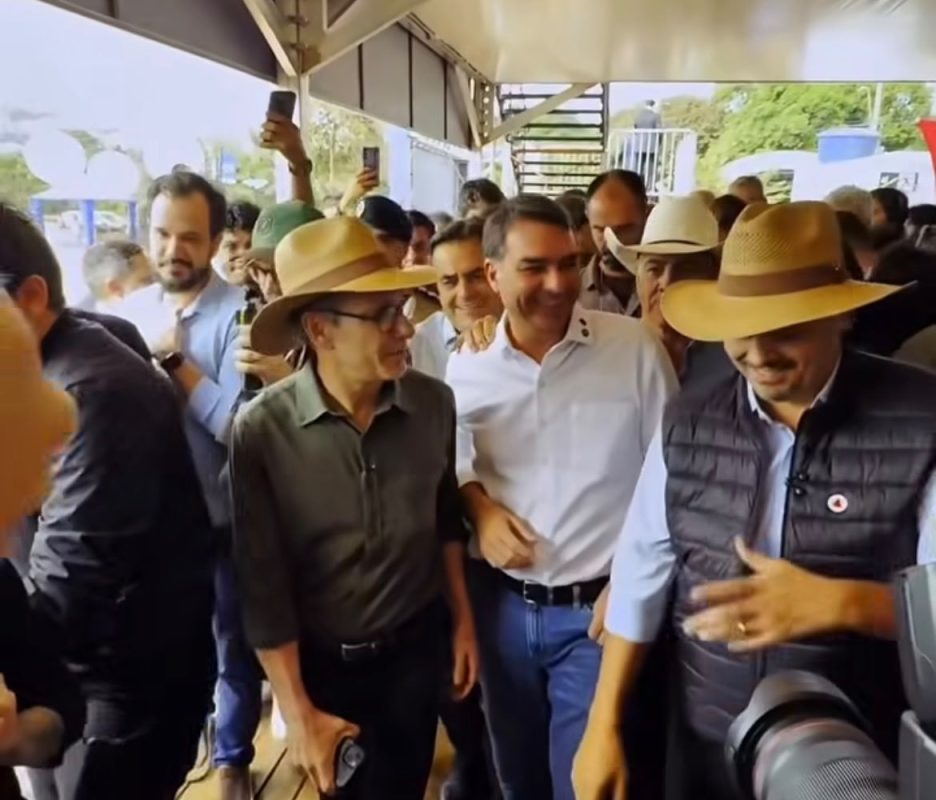 Romeu Zema e Flávio Bolsonaro (foto: reprodução/Instagram