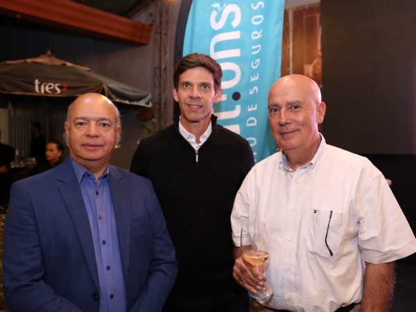 (Na foto: Sérgio Frade, Nilson Reis Jr e Pascoal Marty/ foto Edy Fernandes)
