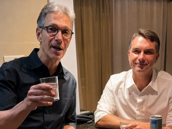 Zema e Flávio Bolsonaro (foto: Reprodução/ Instagram)