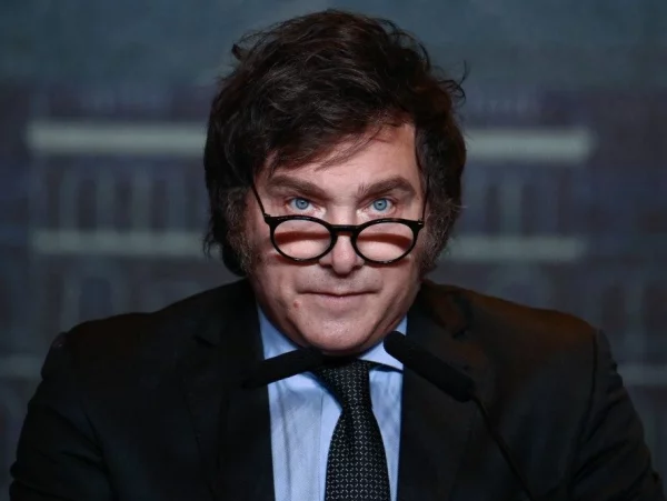 Javier Milei (foto: Luis Robayo/AFP)