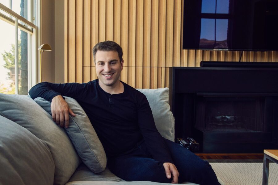 Brian Chesky (foto reprodução Forbes)