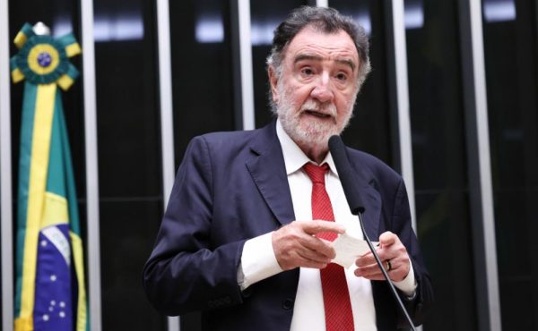 Patrus Ananias ( foto Kayo Magalhães/Agência Câmara)