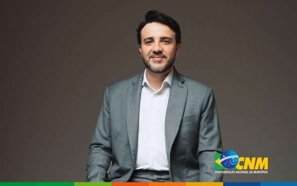Renan Santos (foto: Confederação Nacional de Municípios)