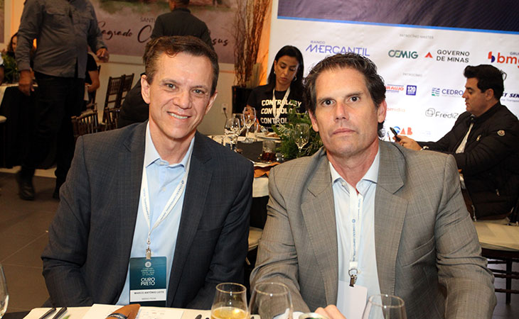 004   Em 2026   Marco Antônio Leite e Gustavo Corrêa