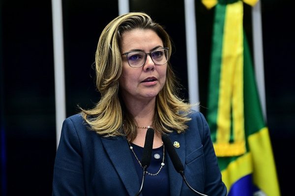 Leila Barros (foto: Pedro França/Agência Senado Fonte: Agência Senado)