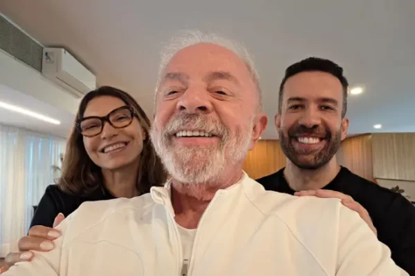 Lula e Janones (Foto divulgação Janones)