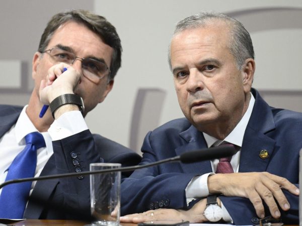 Flávio e Marinho (Foto Andressa Anholete/Agência Senado)