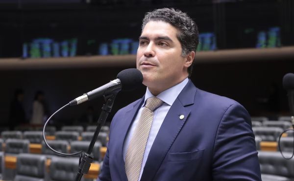 Newton Cardoso Jr. (foto: Bruno Spada/CD),